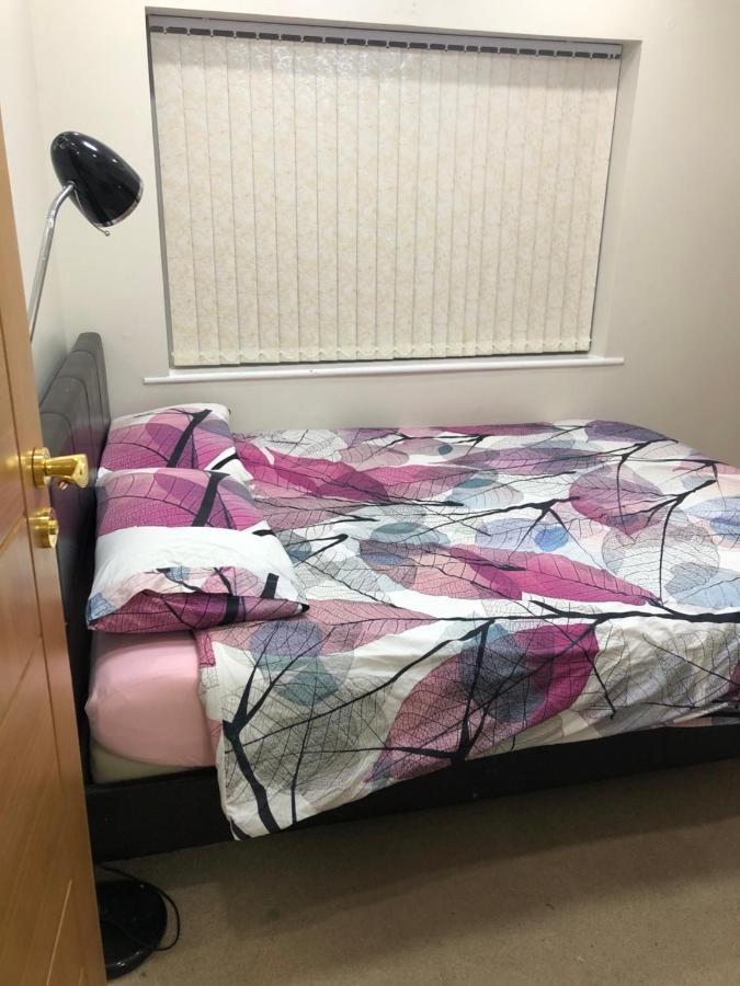 Lyndon B&B Солихъл Екстериор снимка